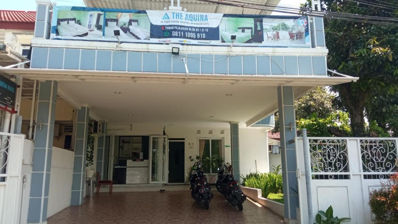 Aquina House Hotel Bogor Exterior foto